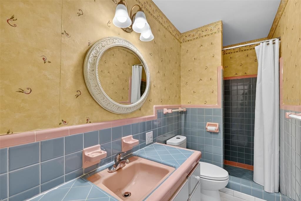 For Sale: $750,000 (4 beds, 3 baths, 2868 Square Feet)