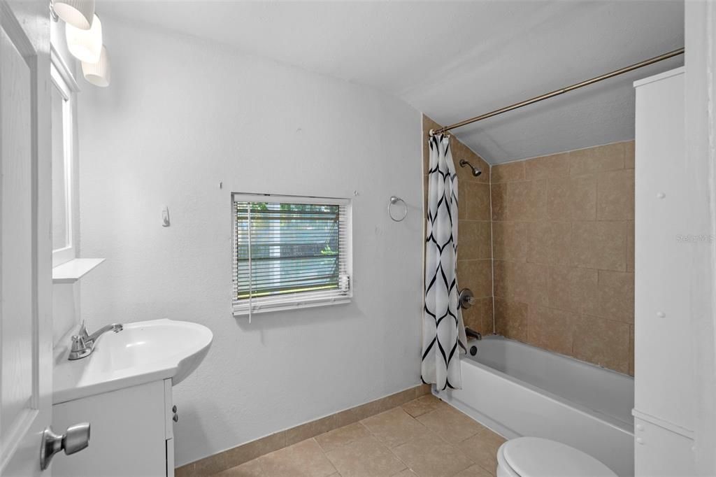 For Sale: $369,900 (4 beds, 0 baths, 1335 Square Feet)