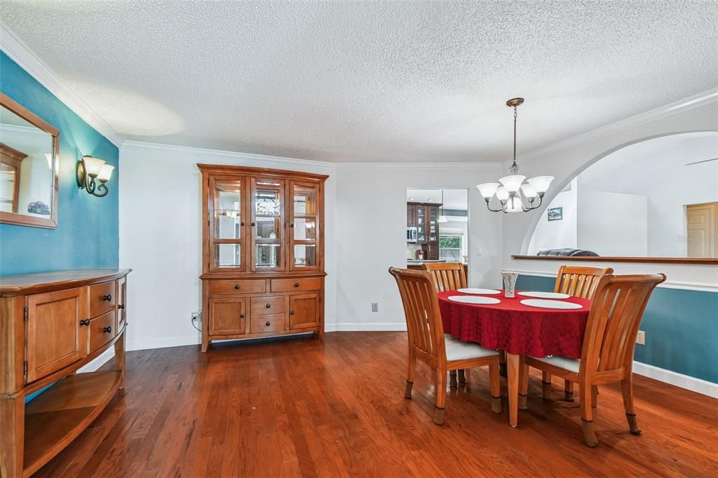 For Sale: $614,916 (4 beds, 3 baths, 2727 Square Feet)