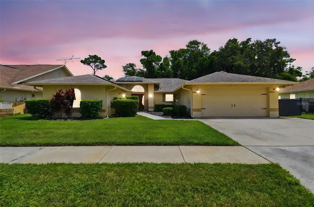 For Sale: $614,916 (4 beds, 3 baths, 2727 Square Feet)