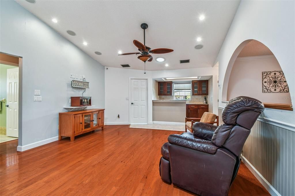 For Sale: $614,916 (4 beds, 3 baths, 2727 Square Feet)