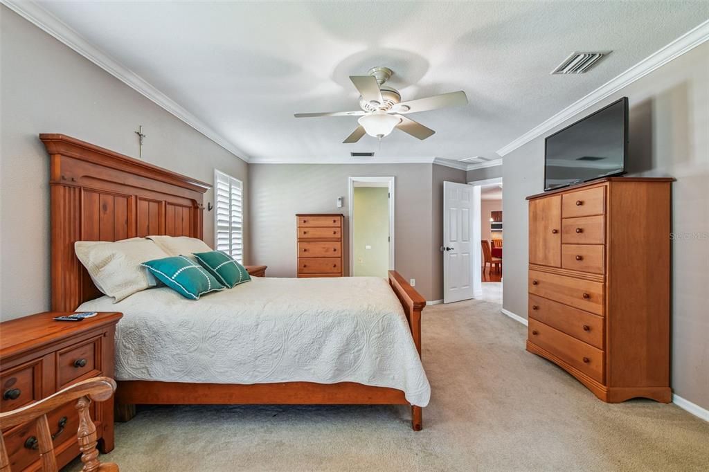 For Sale: $614,916 (4 beds, 3 baths, 2727 Square Feet)