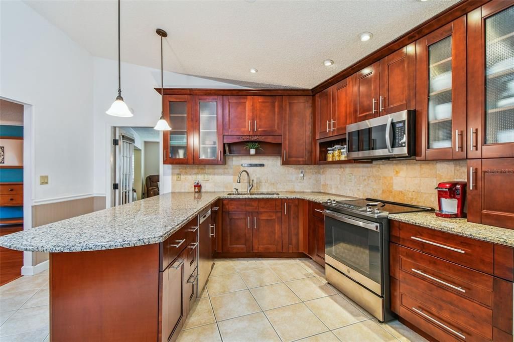 For Sale: $614,916 (4 beds, 3 baths, 2727 Square Feet)