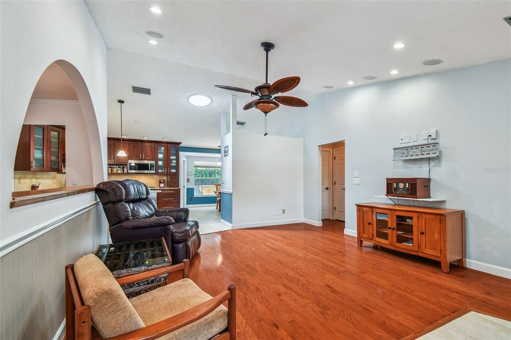 For Sale: $614,916 (4 beds, 3 baths, 2727 Square Feet)