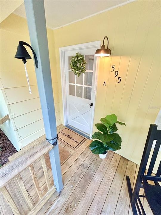 待售: $205,000 (4 贝兹, 2 浴室, 1911 平方英尺)