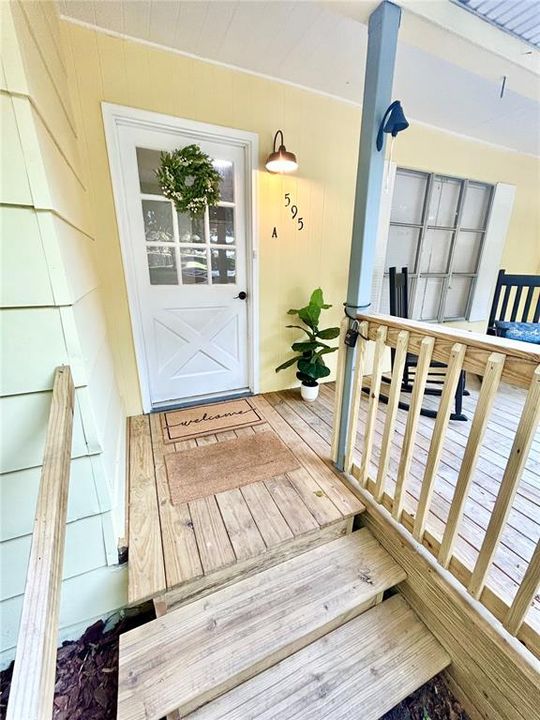 待售: $205,000 (4 贝兹, 2 浴室, 1911 平方英尺)