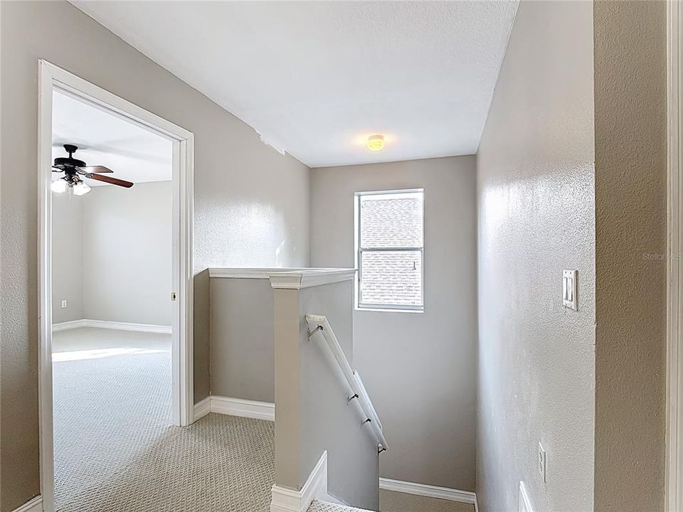 合同活跃: $419,714 (4 贝兹, 2 浴室, 2382 平方英尺)