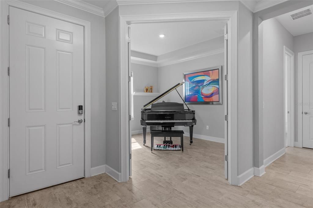 En Venta: $950,000 (3 camas, 2 baños, 2547 Pies cuadrados)