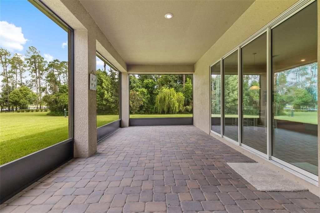 En Venta: $950,000 (3 camas, 2 baños, 2547 Pies cuadrados)