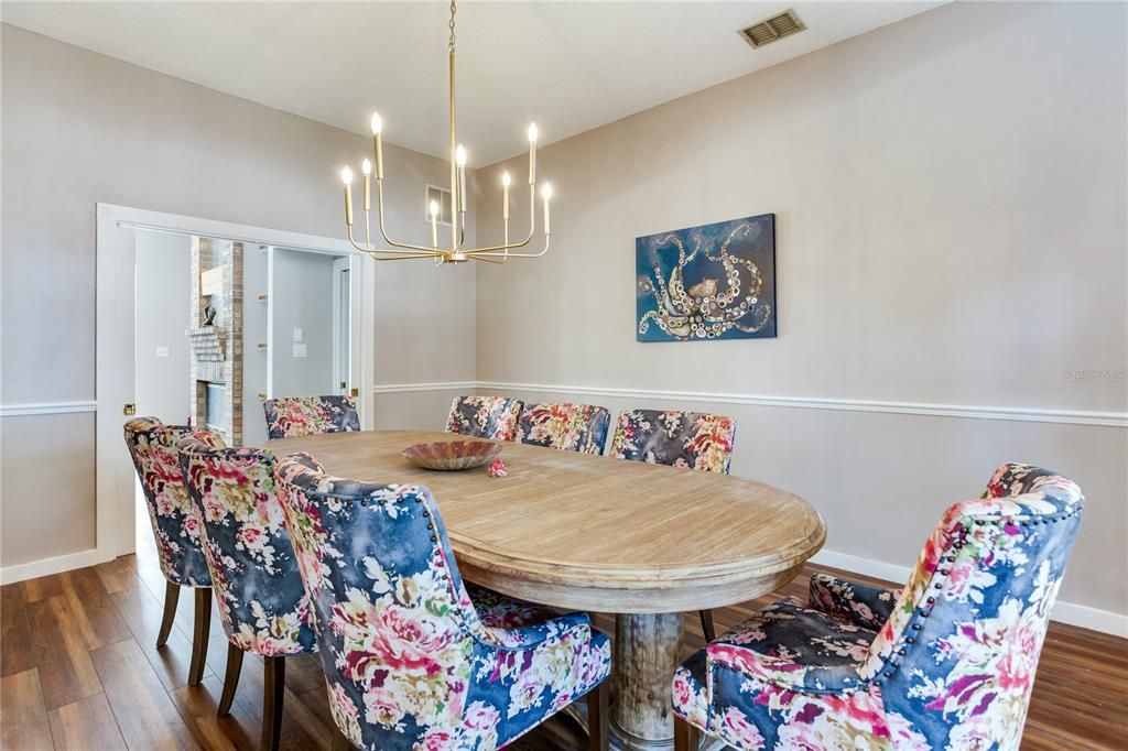 For Sale: $1,050,000 (4 beds, 3 baths, 2802 Square Feet)