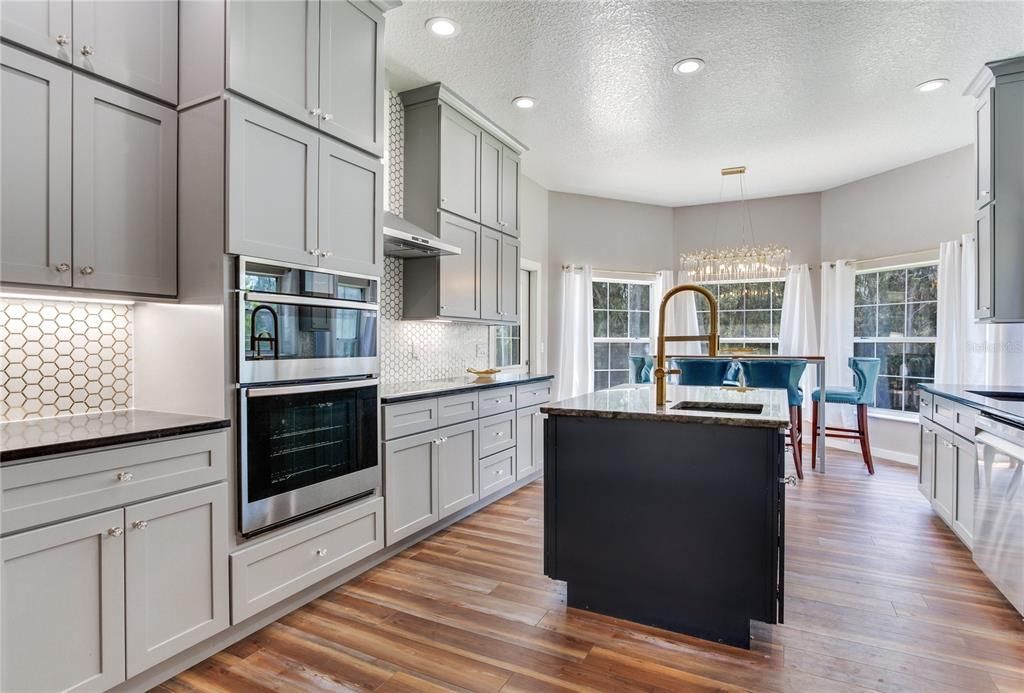 For Sale: $1,050,000 (4 beds, 3 baths, 2802 Square Feet)