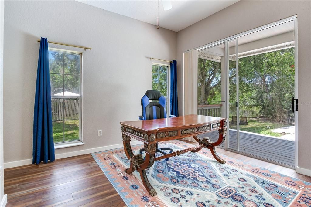 For Sale: $1,050,000 (4 beds, 3 baths, 2802 Square Feet)