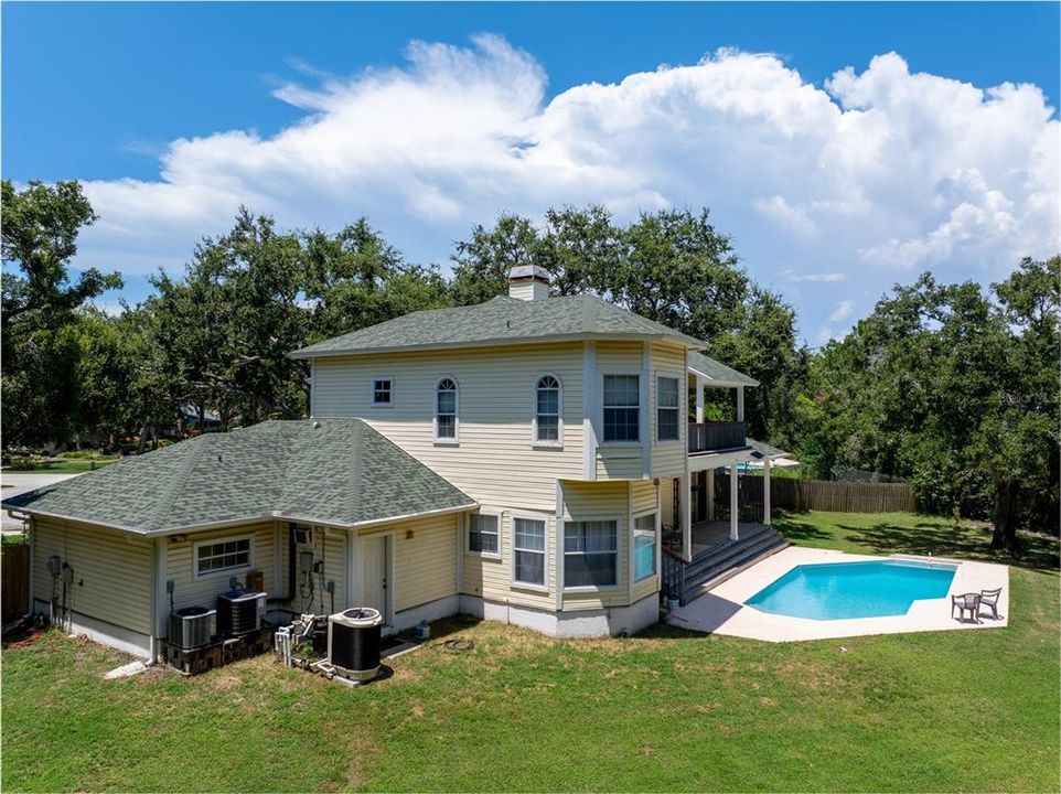 For Sale: $1,050,000 (4 beds, 3 baths, 2802 Square Feet)