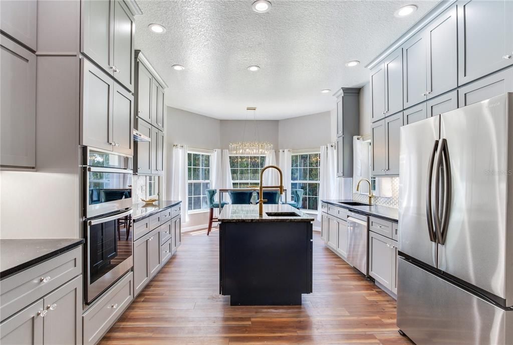 For Sale: $1,050,000 (4 beds, 3 baths, 2802 Square Feet)