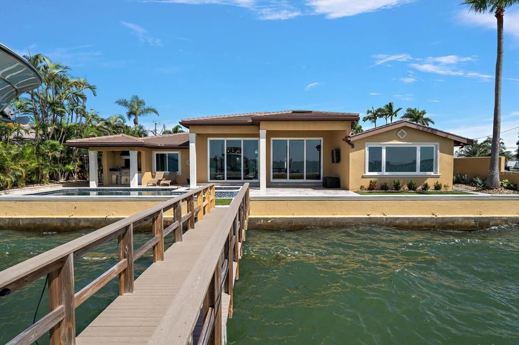 Activo con contrato: $2,475,000 (5 camas, 4 baños, 2993 Pies cuadrados)