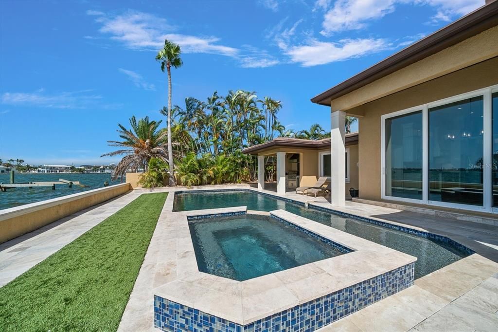 Activo con contrato: $2,475,000 (5 camas, 4 baños, 2993 Pies cuadrados)