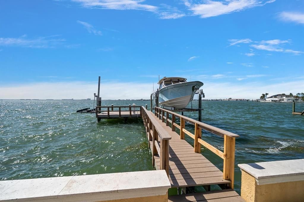 Activo con contrato: $2,475,000 (5 camas, 4 baños, 2993 Pies cuadrados)