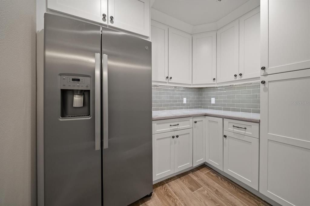 Activo con contrato: $2,475,000 (5 camas, 4 baños, 2993 Pies cuadrados)