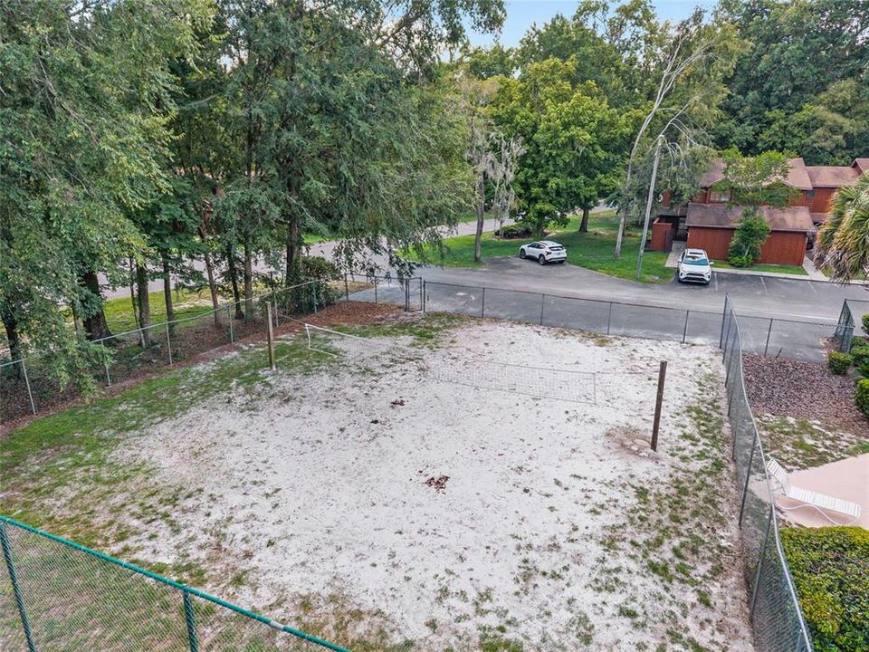 Под контрактом: $175,000 (2 спален, 2 ванн, 1106 Квадратных фут)