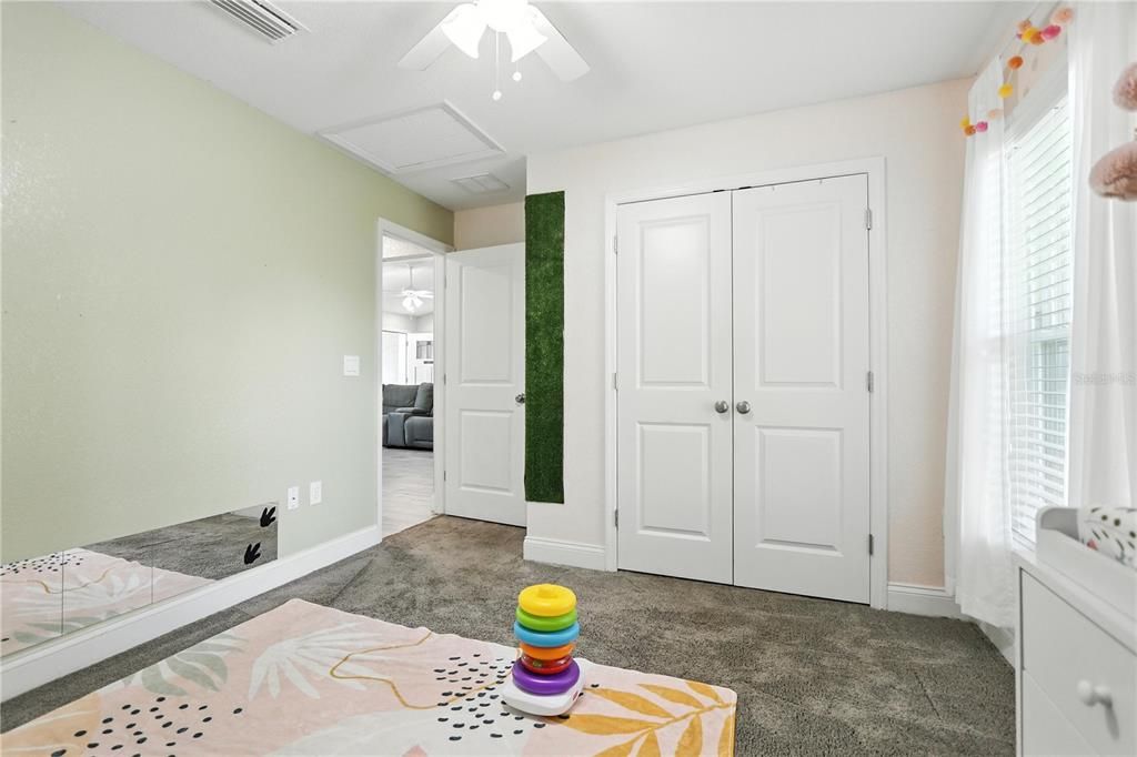 Active With Contract: $300,000 (3 beds, 2 baths, 1386 Square Feet)