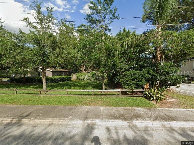 Под контрактом: $1,549 (1 спален, 1 ванн, 900 Квадратных фут)