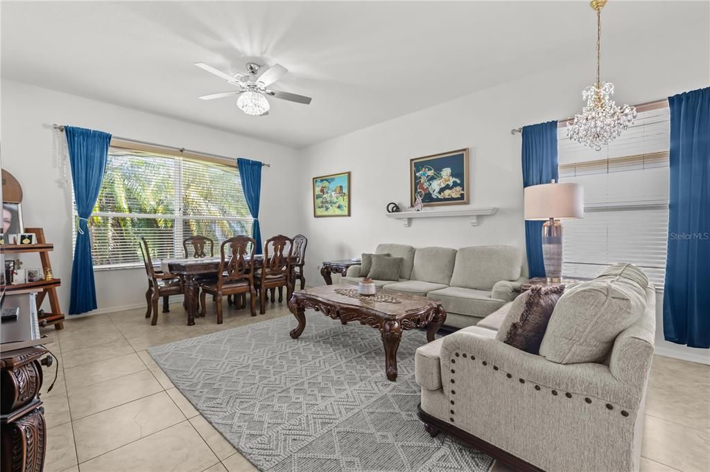 For Sale: $319,900 (4 beds, 3 baths, 2014 Square Feet)