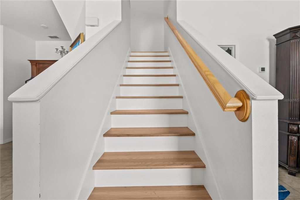 For Sale: $319,900 (4 beds, 3 baths, 2014 Square Feet)