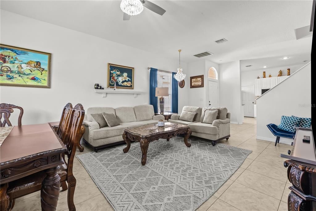 For Sale: $319,900 (4 beds, 3 baths, 2014 Square Feet)