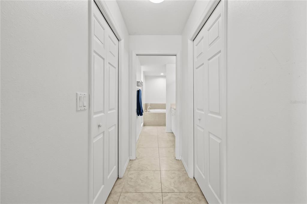 For Sale: $319,900 (4 beds, 3 baths, 2014 Square Feet)