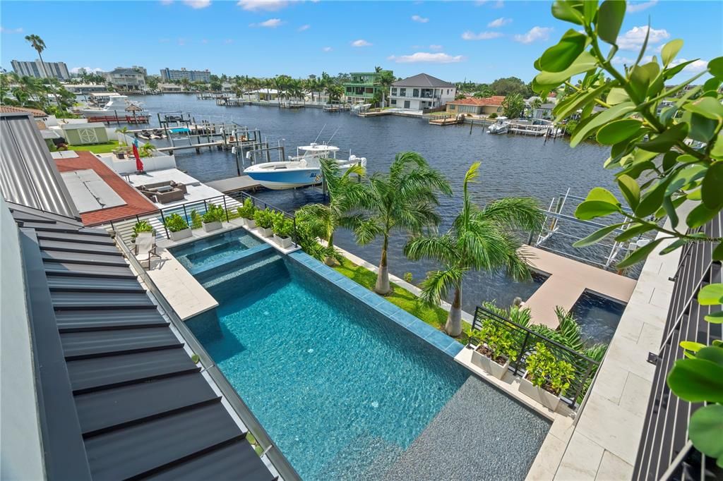 На продажу: $3,499,999 (5 спален, 3 ванн, 3794 Квадратных фут)