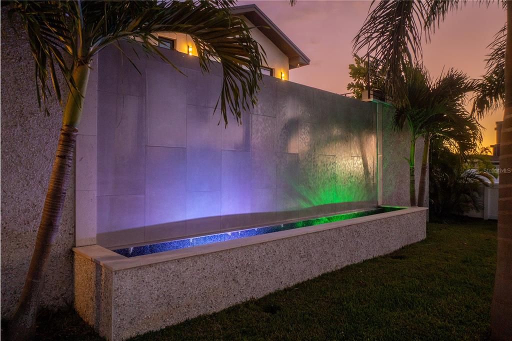 На продажу: $3,499,999 (5 спален, 3 ванн, 3794 Квадратных фут)