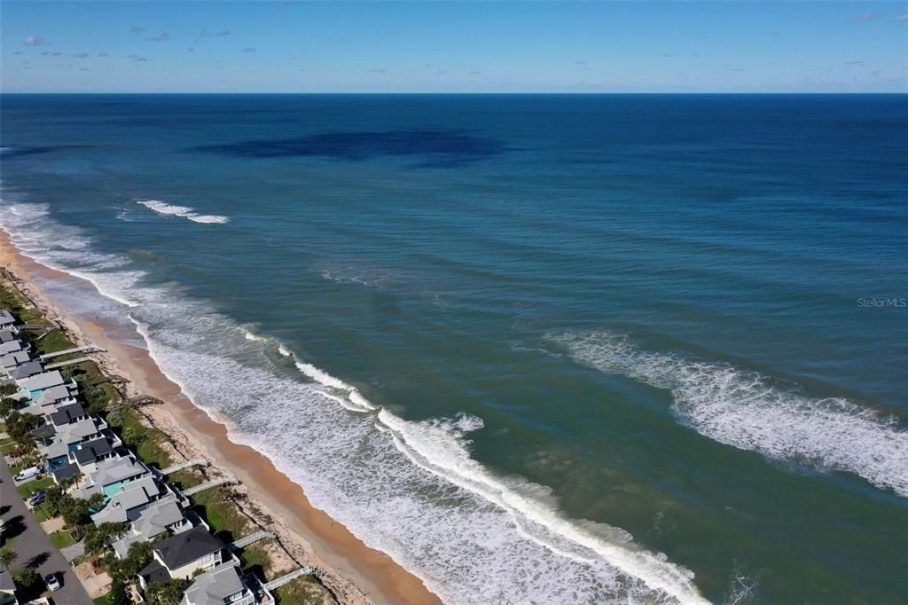 For Sale: $719,899 (4 beds, 3 baths, 2300 Square Feet)