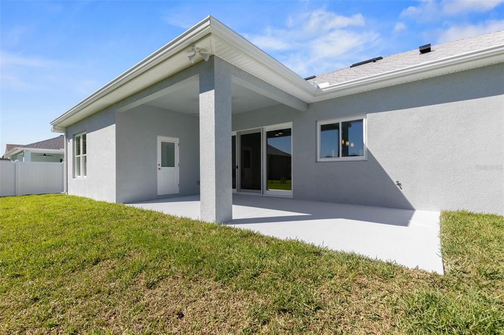 For Sale: $719,899 (4 beds, 3 baths, 2300 Square Feet)