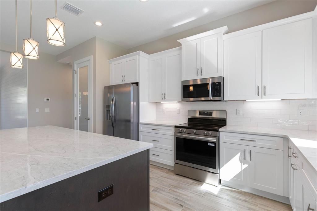 For Sale: $719,899 (4 beds, 3 baths, 2300 Square Feet)