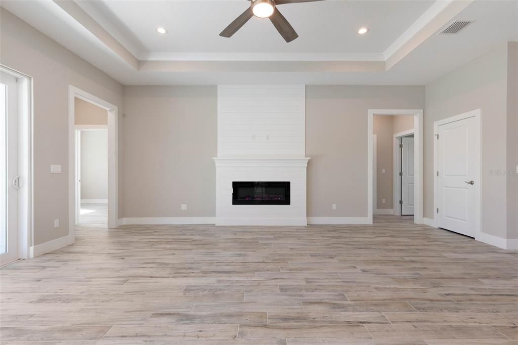 For Sale: $719,899 (4 beds, 3 baths, 2300 Square Feet)