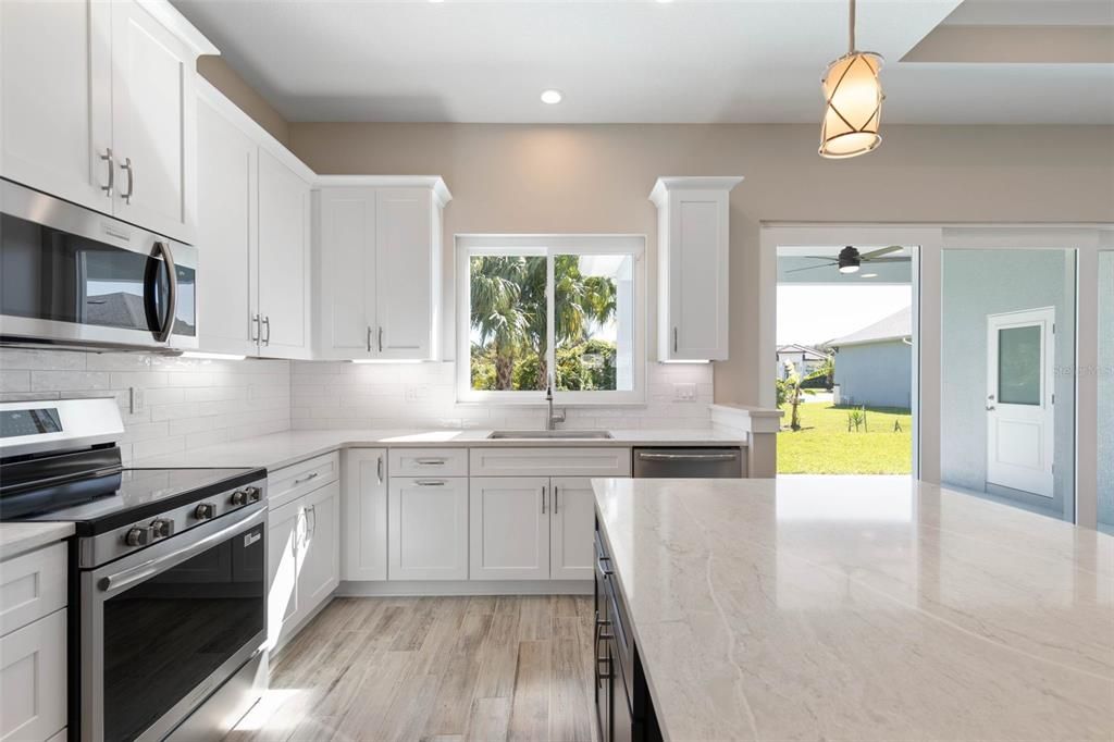 For Sale: $719,899 (4 beds, 3 baths, 2300 Square Feet)