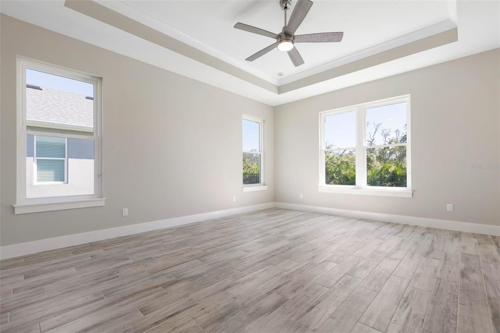 For Sale: $719,899 (4 beds, 3 baths, 2300 Square Feet)