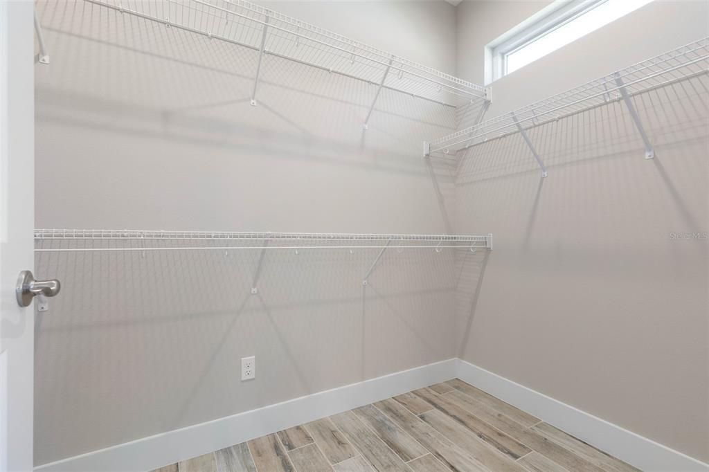 For Sale: $719,899 (4 beds, 3 baths, 2300 Square Feet)