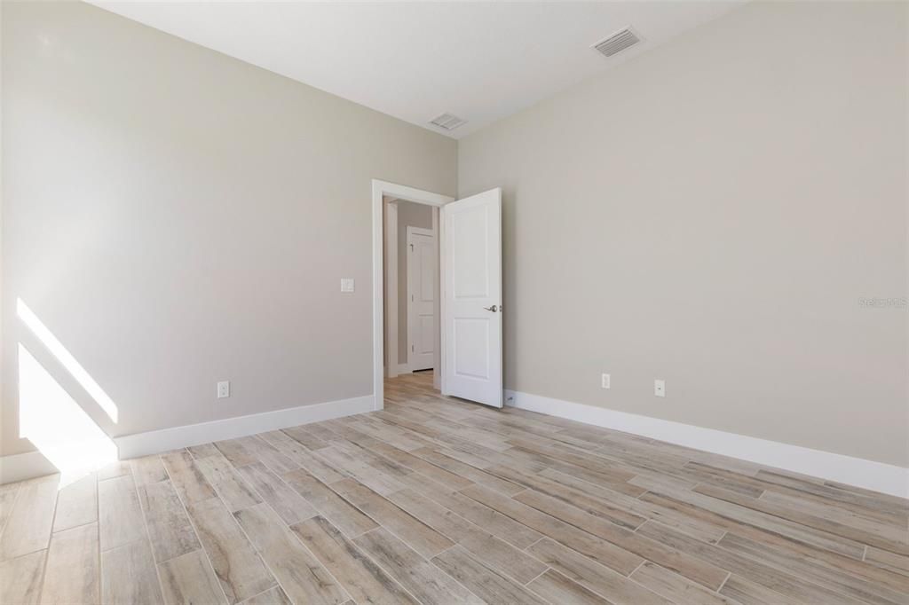 For Sale: $719,899 (4 beds, 3 baths, 2300 Square Feet)