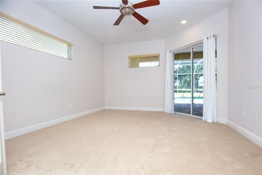 En Renta: $4,600 (4 camas, 3 baños, 3073 Pies cuadrados)