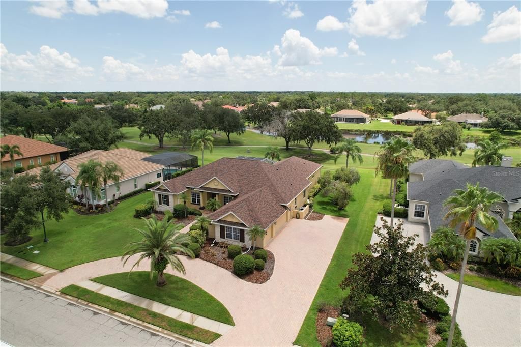 En Renta: $4,600 (4 camas, 3 baños, 3073 Pies cuadrados)