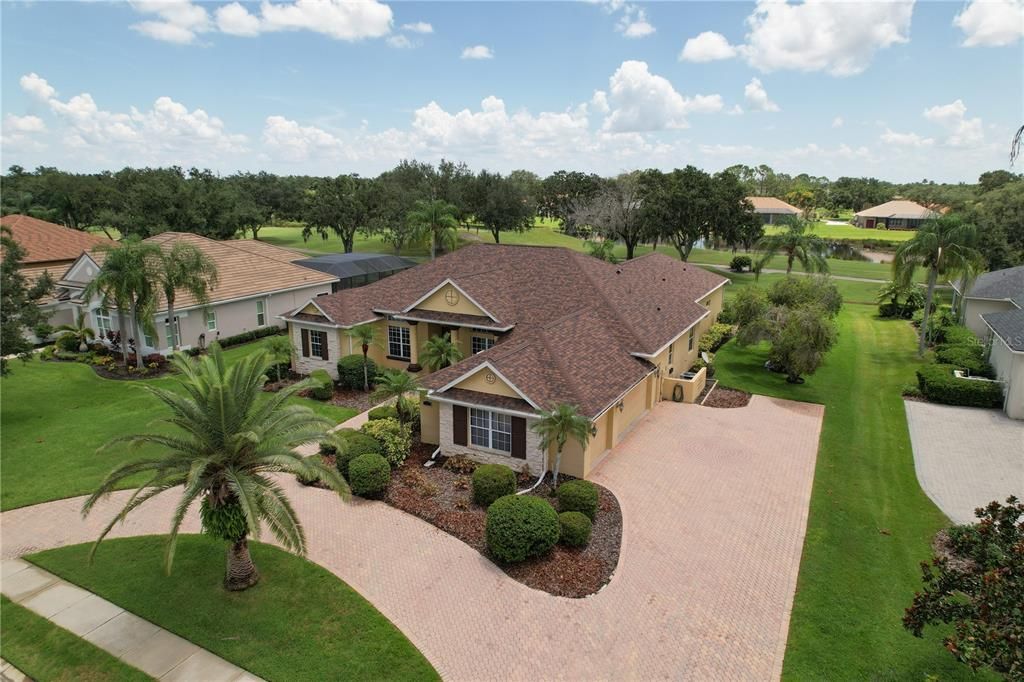 En Renta: $4,600 (4 camas, 3 baños, 3073 Pies cuadrados)