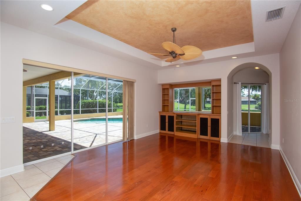 En Renta: $4,600 (4 camas, 3 baños, 3073 Pies cuadrados)