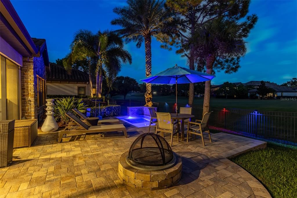 Activo con contrato: $1,299,900 (4 camas, 3 baños, 3119 Pies cuadrados)