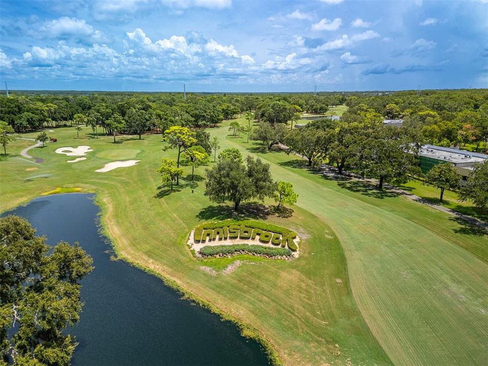 Activo con contrato: $1,299,900 (4 camas, 3 baños, 3119 Pies cuadrados)