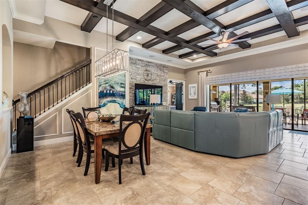 Activo con contrato: $1,299,900 (4 camas, 3 baños, 3119 Pies cuadrados)