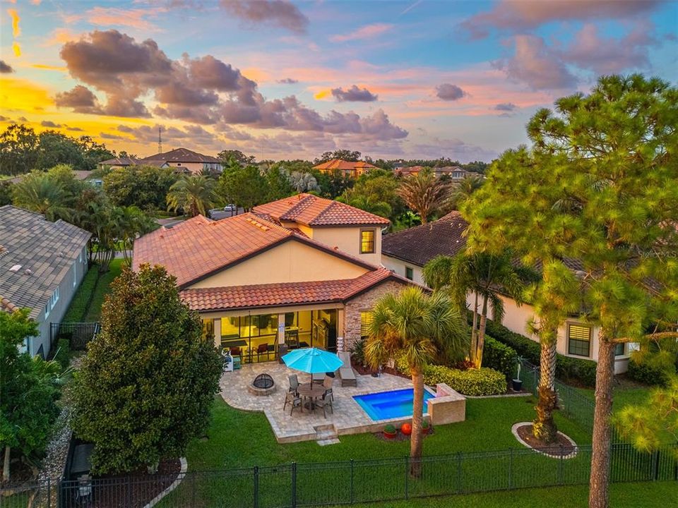 Activo con contrato: $1,299,900 (4 camas, 3 baños, 3119 Pies cuadrados)