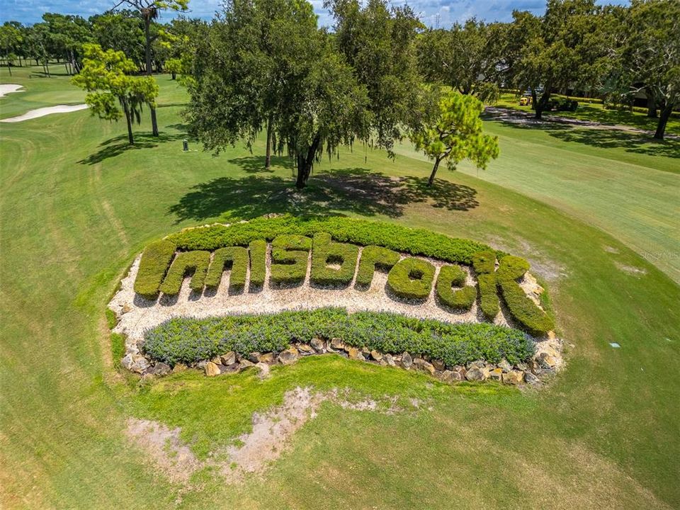 Activo con contrato: $1,299,900 (4 camas, 3 baños, 3119 Pies cuadrados)