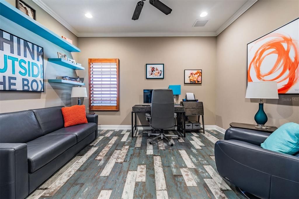 Activo con contrato: $1,299,900 (4 camas, 3 baños, 3119 Pies cuadrados)