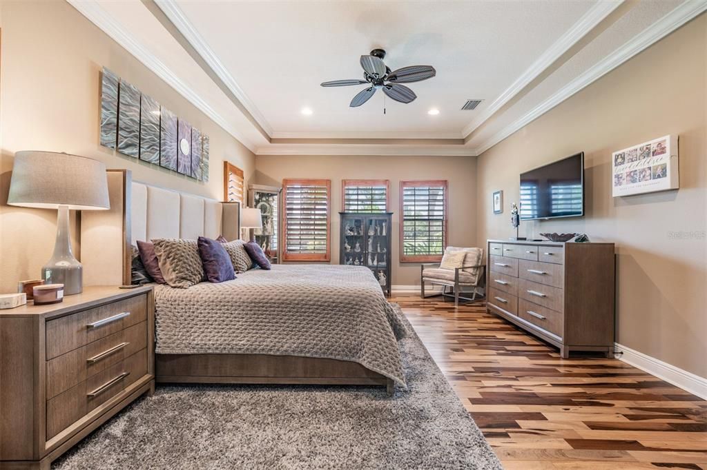 Activo con contrato: $1,299,900 (4 camas, 3 baños, 3119 Pies cuadrados)